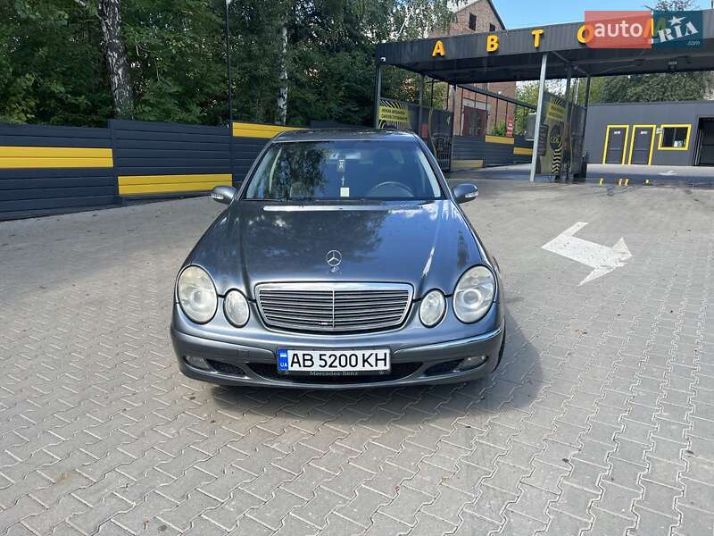 2004 mercedes-benz e 220