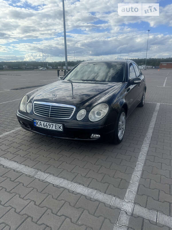 2004 mercedes-benz e 220