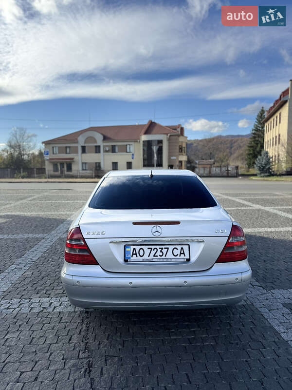 2005 mercedes-benz e 220 cdi