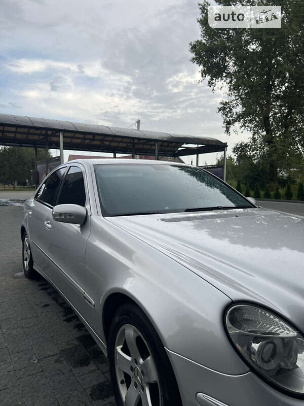 2005 mercedes-benz e 220 cdi