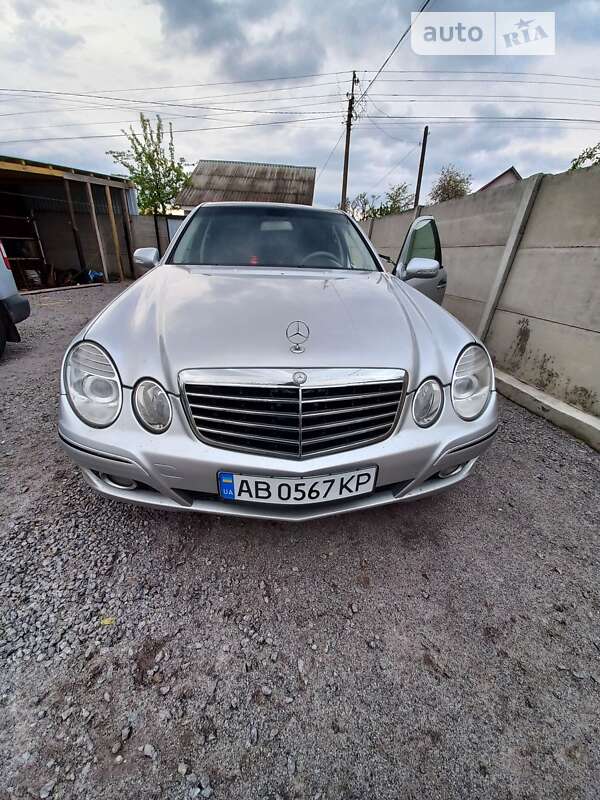 2008 mercedes-benz e 200