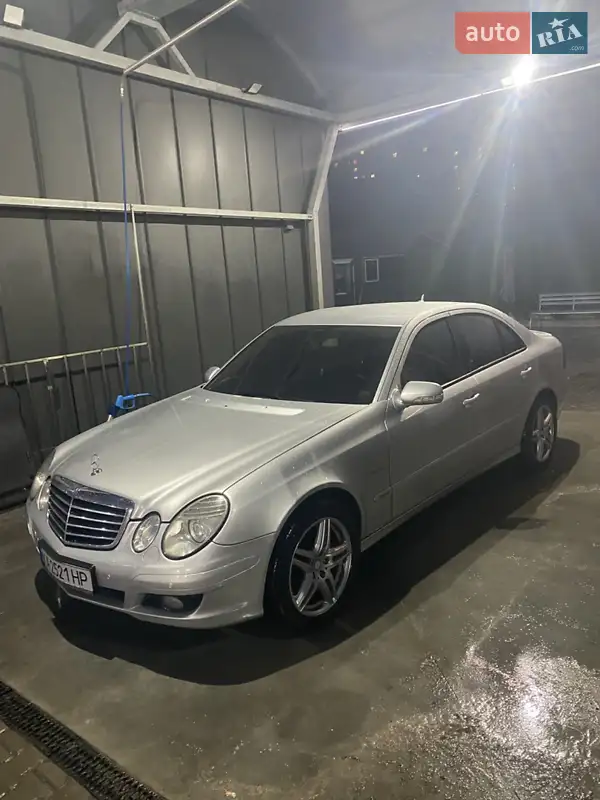 2006 mercedes-benz e 200