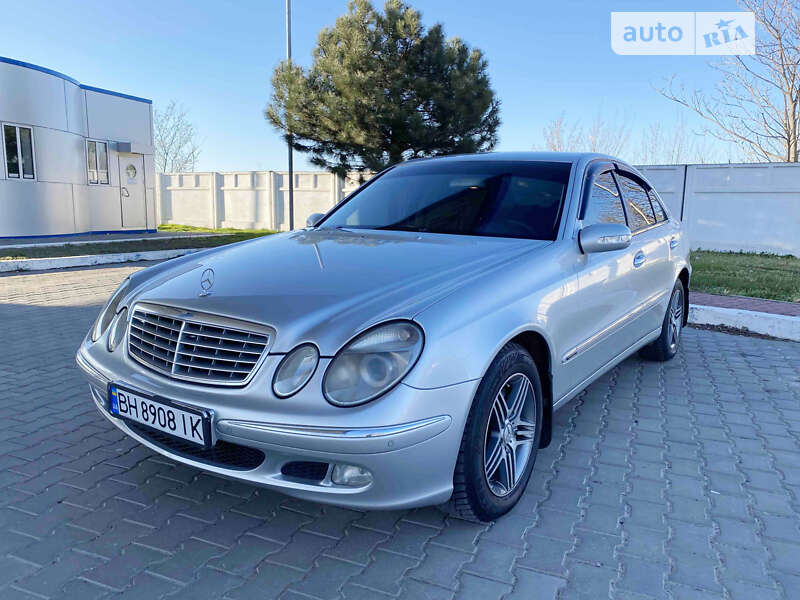 2002 mercedes-benz e 200