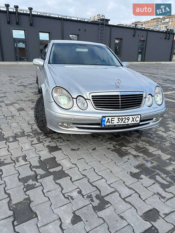 2003 mercedes-benz e 200