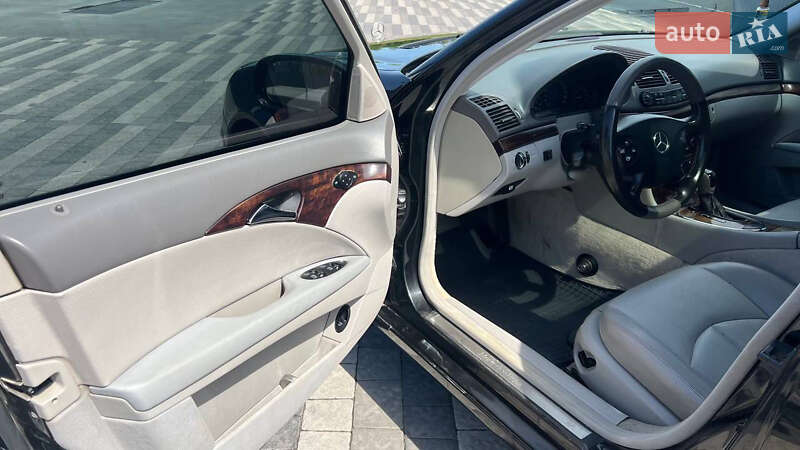 2003 mercedes-benz e 200