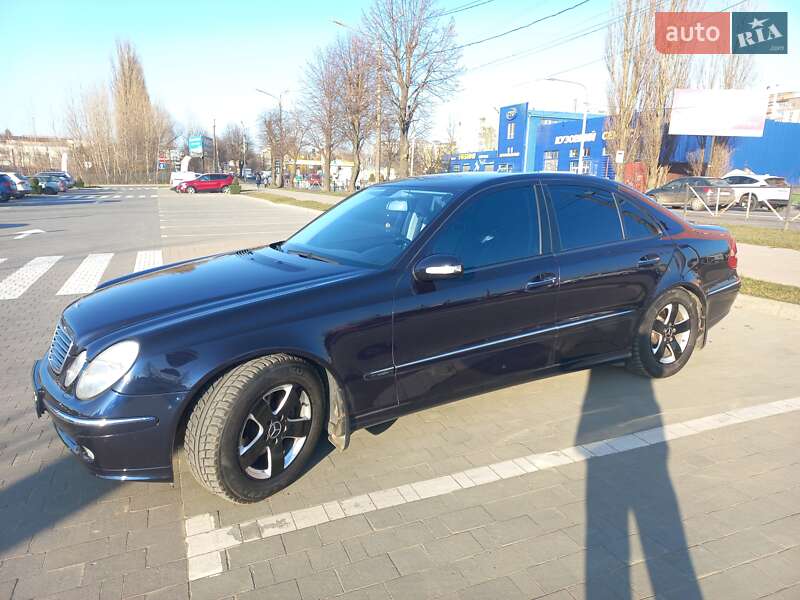 2003 mercedes-benz e 220