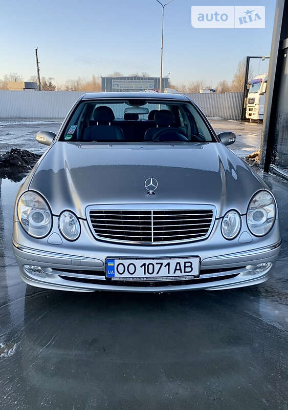 2003 mercedes-benz e 200