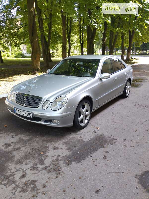 2003 mercedes-benz e 200