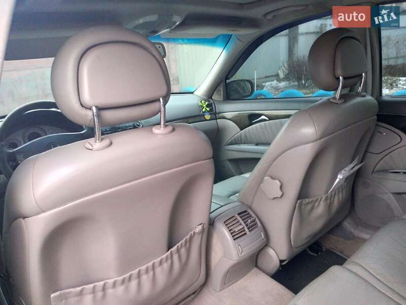 2003 mercedes-benz e-200