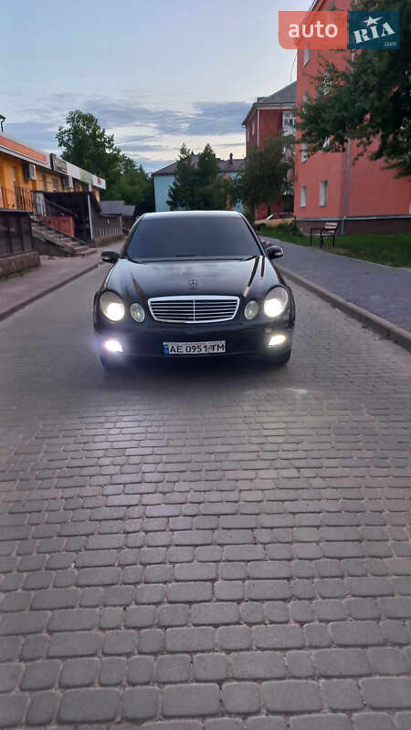 2003 mercedes-benz e 200