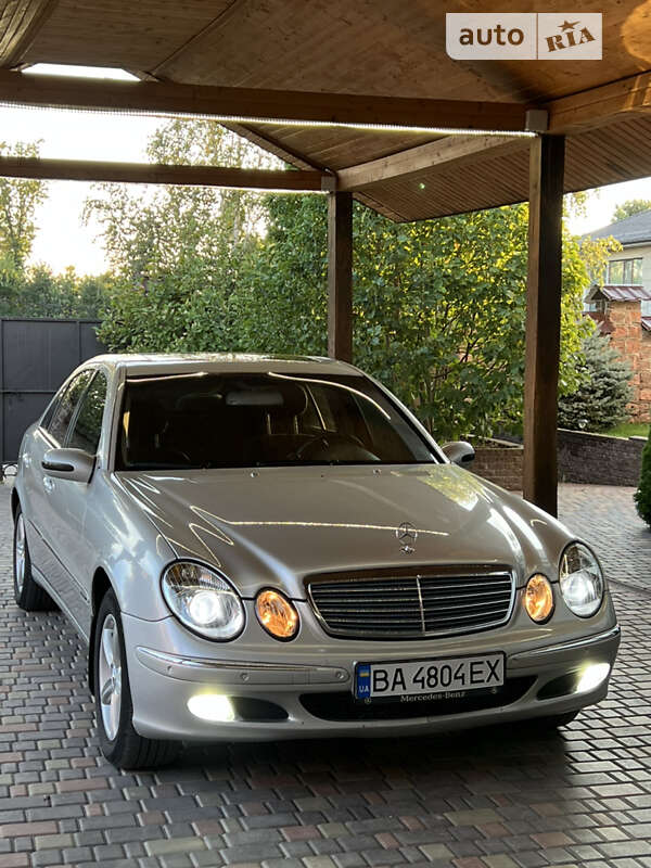2003 mercedes-benz e 200