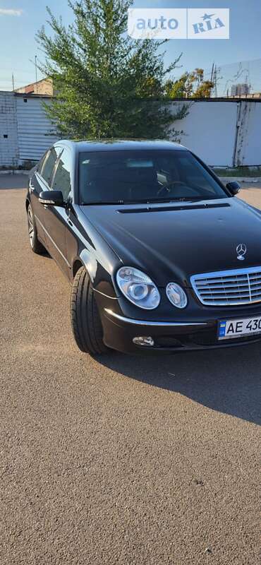 2003 mercedes-benz e 200