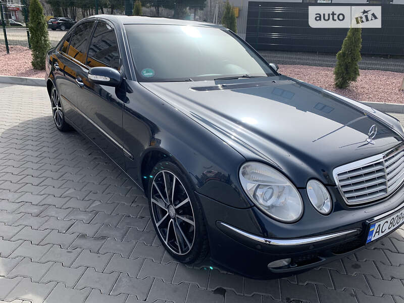 2003 mercedes-benz e-200