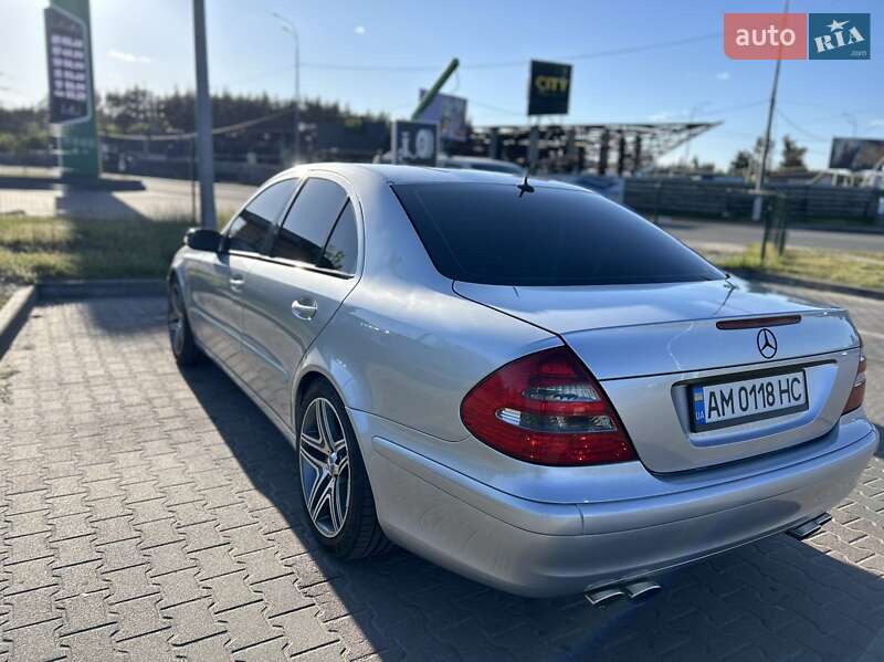 2004 mercedes-benz e 200