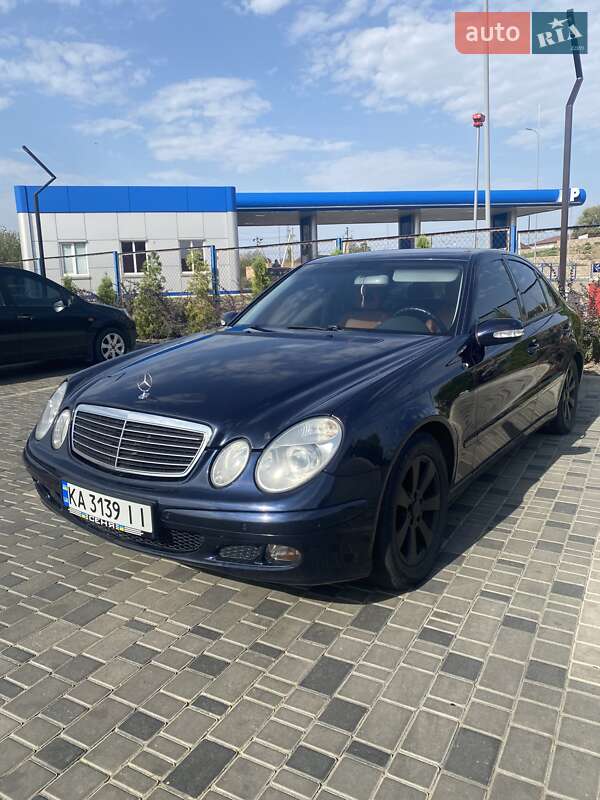 2004 mercedes-benz e 200