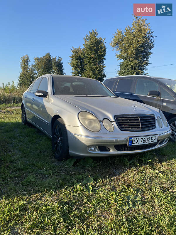 2004 mercedes-benz e 200