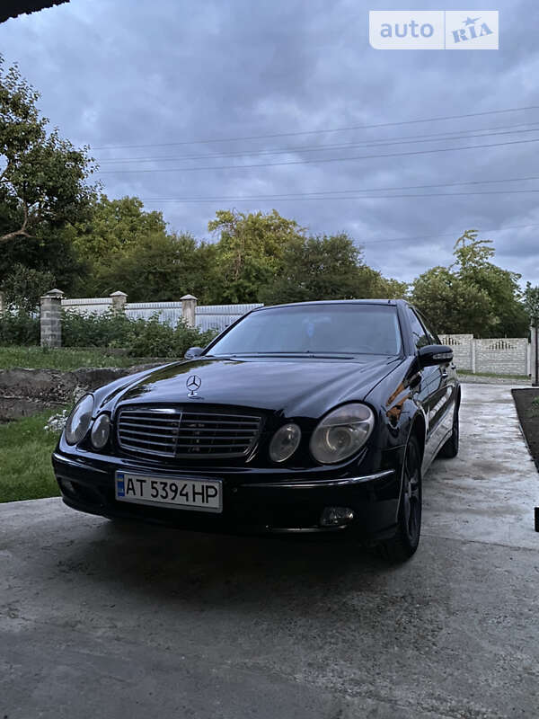 2004 mercedes-benz e-200
