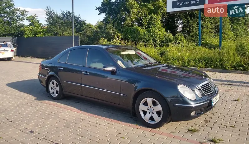 2004 mercedes-benz e 200