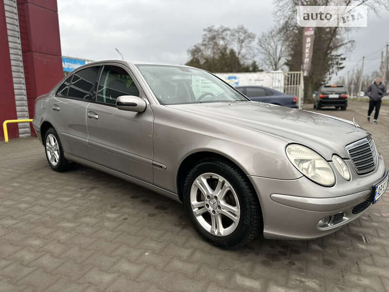 2004 mercedes-benz e 200