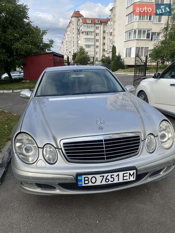 2005 mercedes-benz e 200