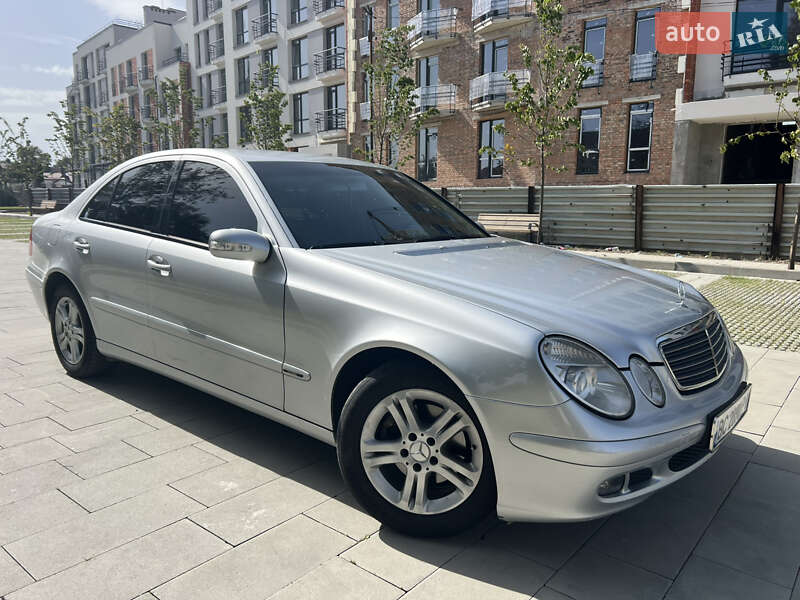 2005 mercedes-benz e 200