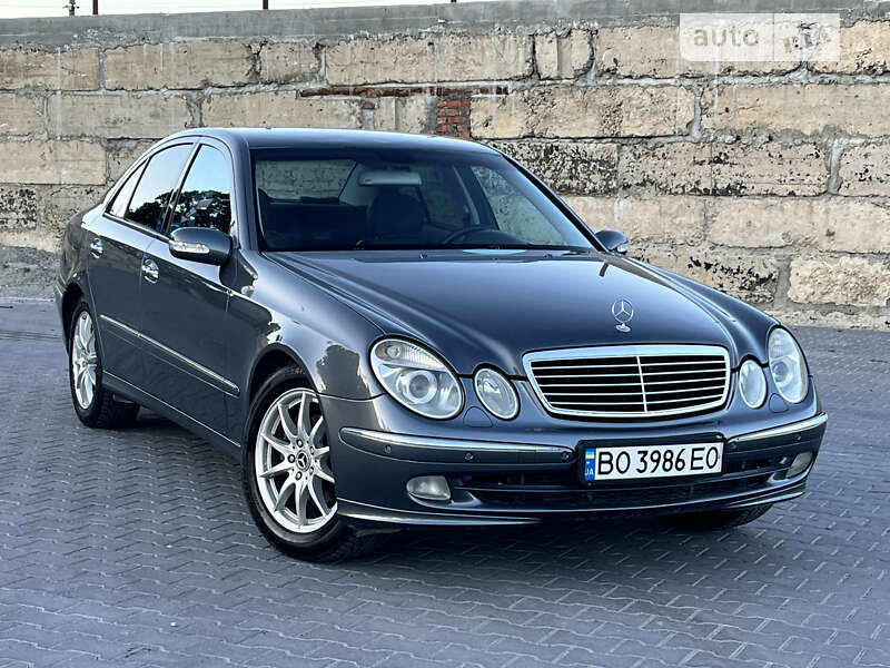 2005 mercedes-benz e 200