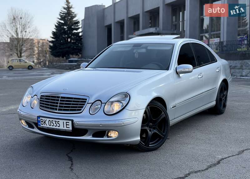 2005 mercedes-benz e 200