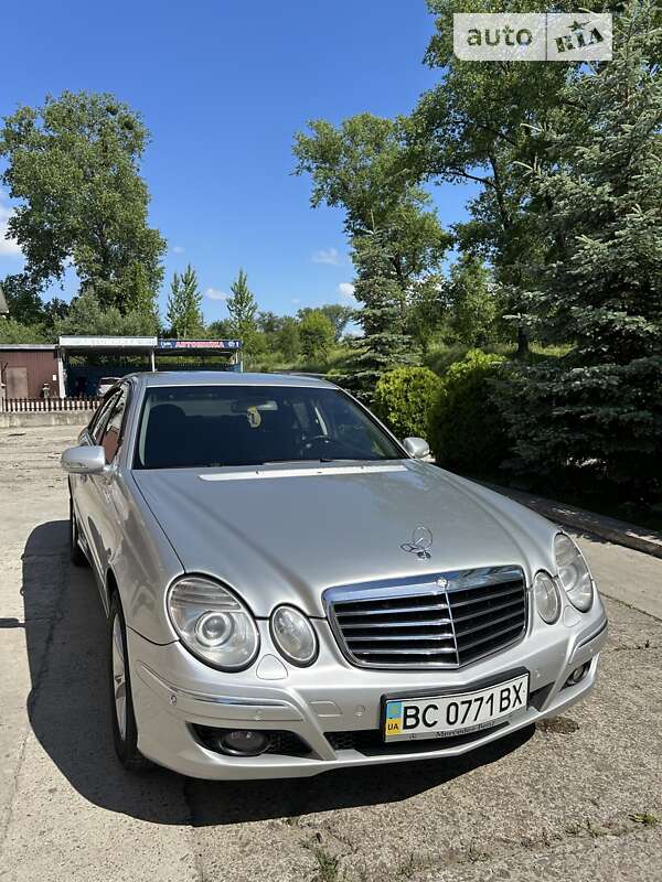 2005 mercedes-benz e 240