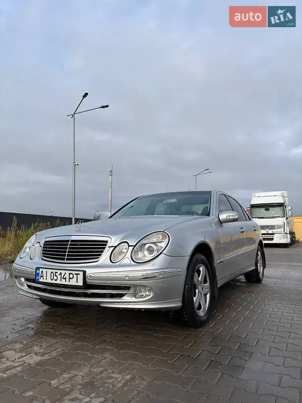 2004 mercedes-benz e-320-