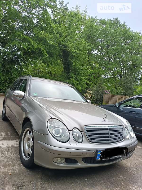 2004 mercedes-benz e 220
