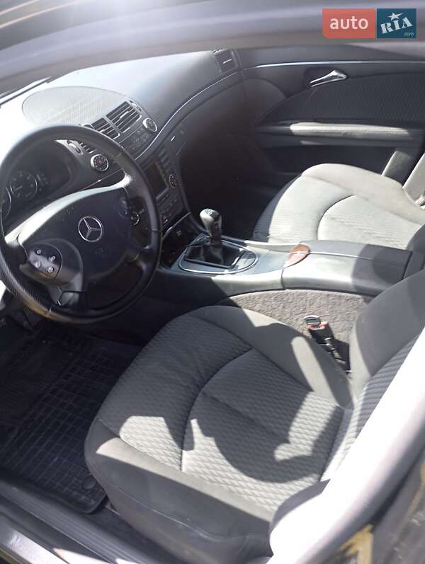 2004 mercedes-benz e 220 cdi