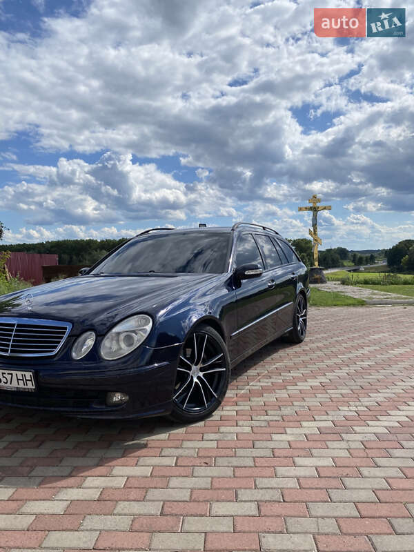 2005 mercedes-benz e 220