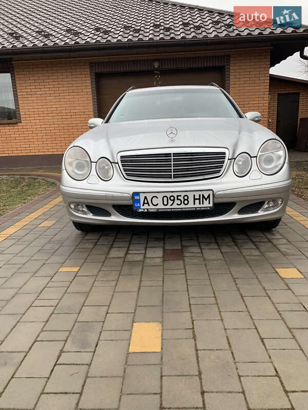 2003 mercedes-benz e 200