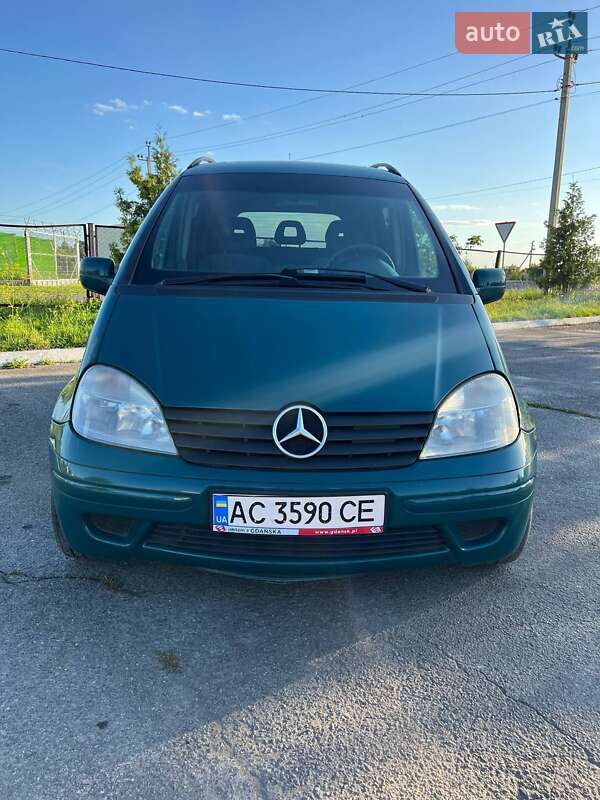 2002 mercedes-benz vaneo