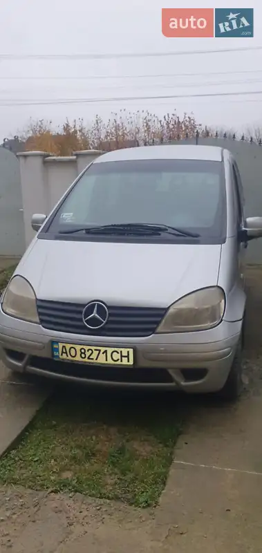 2002 mercedes-benz vaneo