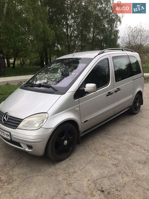 2003 mercedes-benz vaneo
