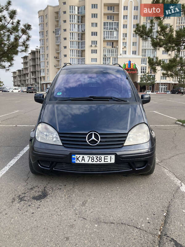 2004 mercedes-benz vaneo