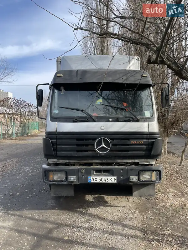 1998 mercedes-benz 1820-l