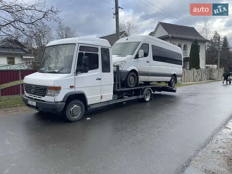 2000 mercedes-benz 512 d