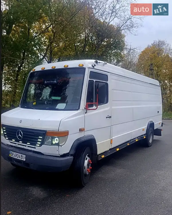 2000 mercedes-benz 814 d