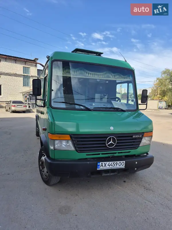 2000 mercedes-benz 815