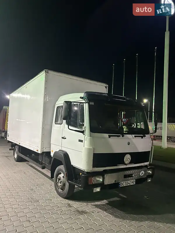 1996 mercedes-benz 809