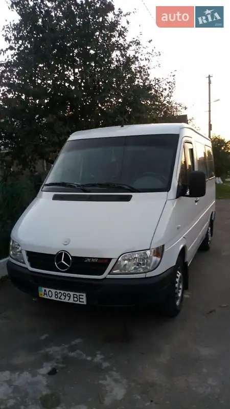 2003 mercedes-benz sprinter 208 cdi