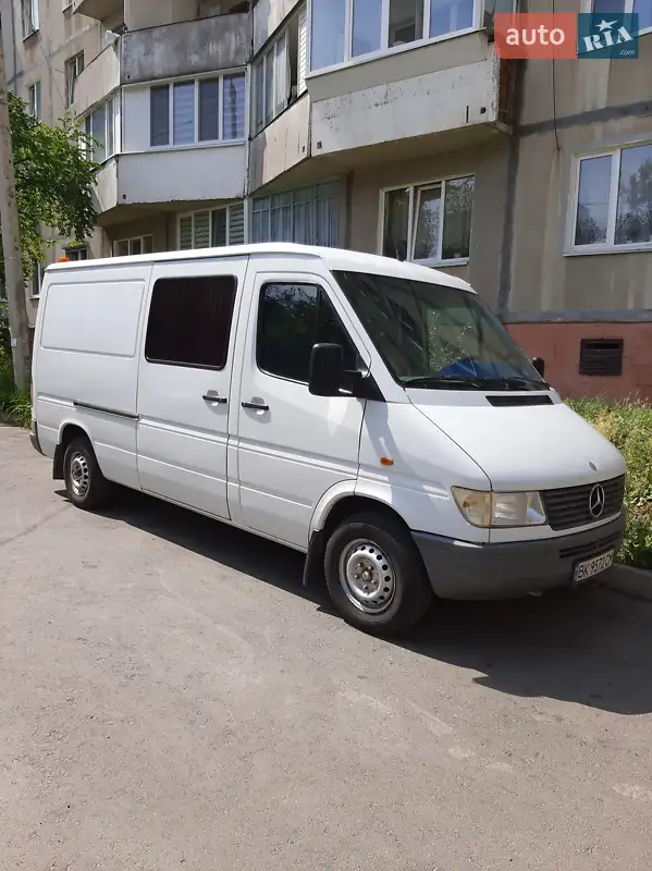 1996 mercedes-benz 208 d