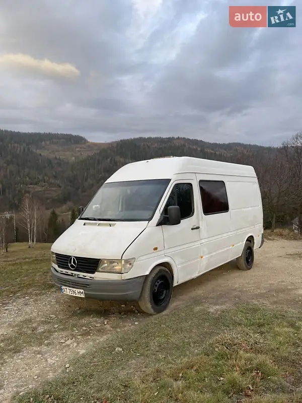 1996 mercedes-benz 212 d