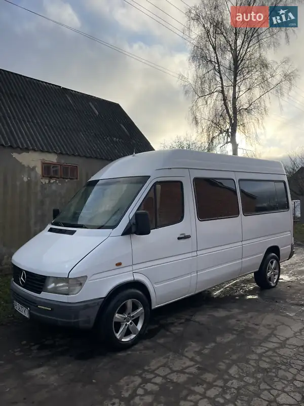 2000 mercedes-benz 212