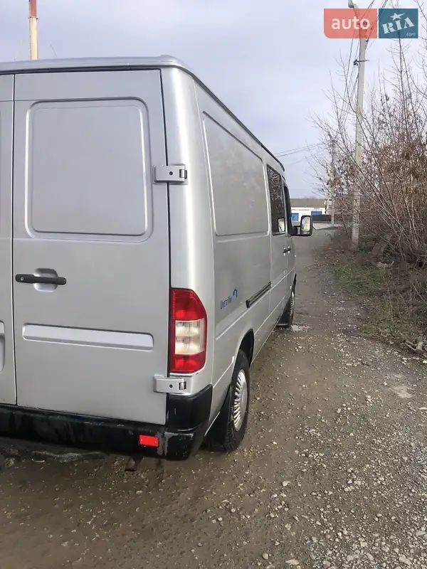 2001 mercedes-benz sprinter 211 cdi