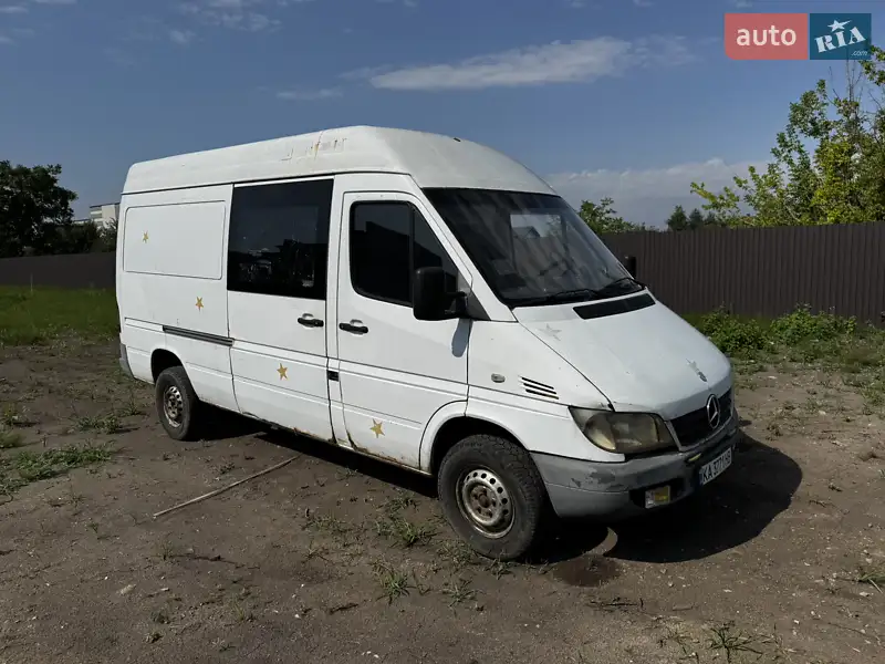 2004 mercedes-benz 213cdi