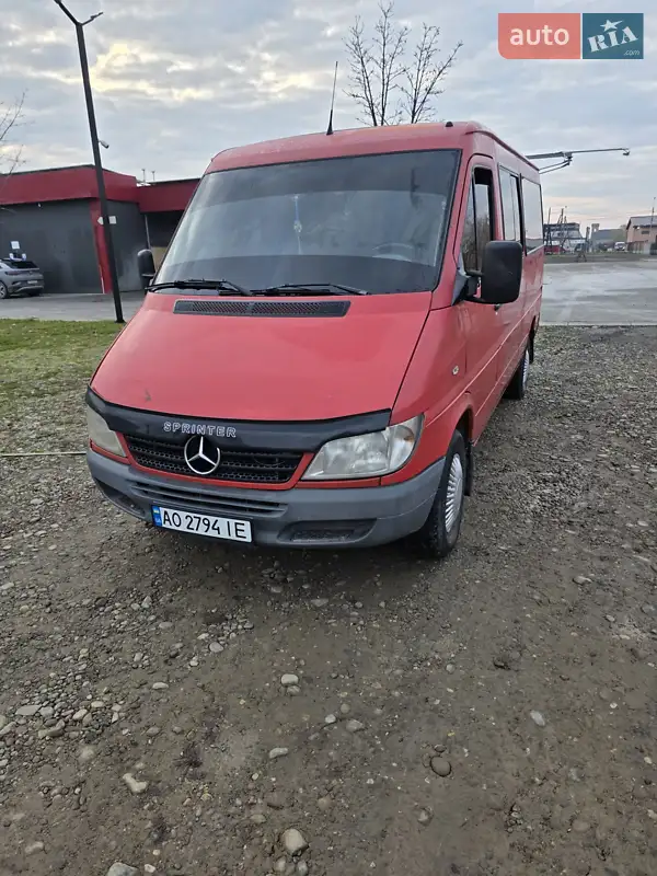 2005 mercedes-benz sprinter 211 cdi