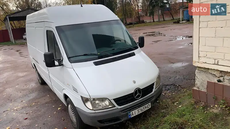 2005 mercedes-benz 208